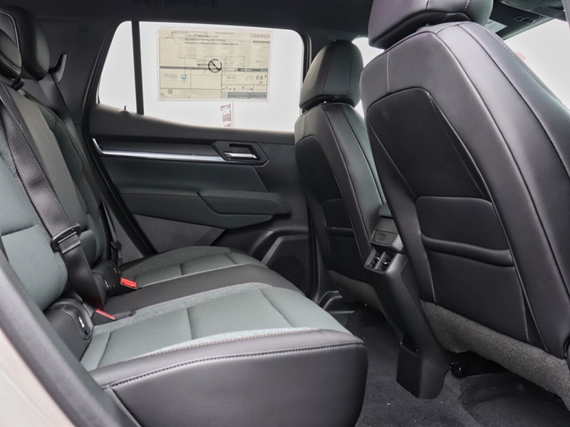 2026 GMC Terrain AWD 4dr AT4