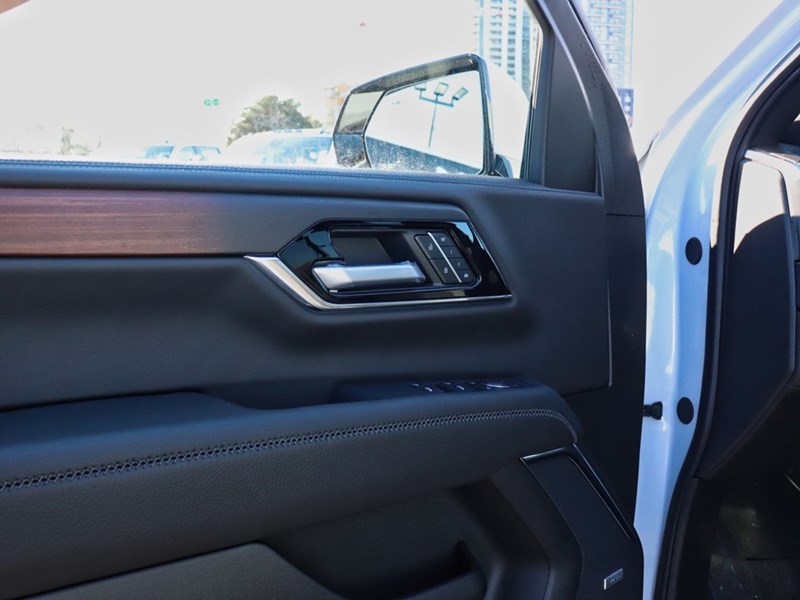 2026 GMC Yukon 4WD 4dr Denali