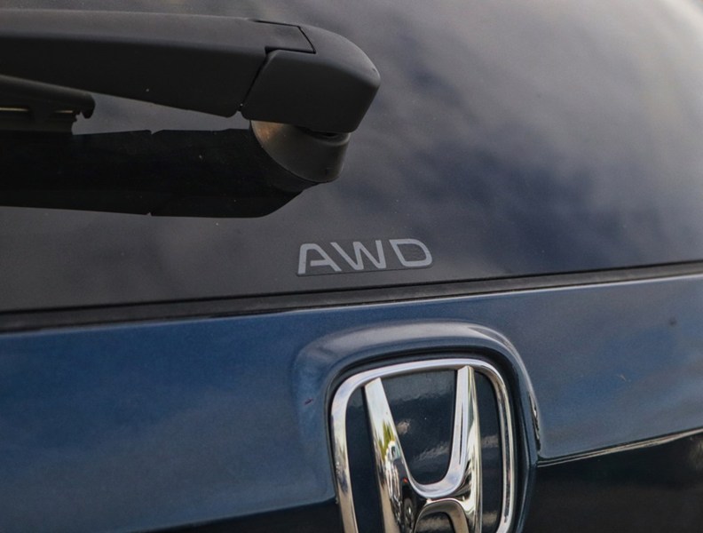 2026 Honda Cr-V Hybrid Touring | AWD | Only28000km | 1Owner | Noclaims! |