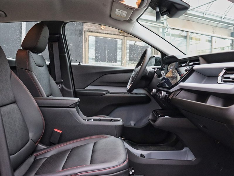2027 Chevrolet Bolt FWD 4Dr RS