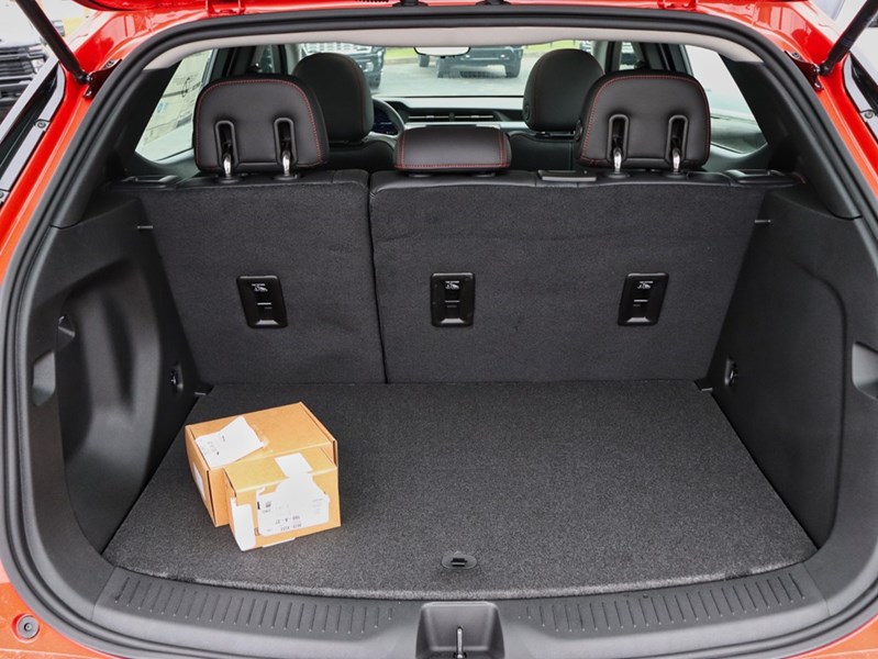 2027 Chevrolet Bolt FWD 4Dr RS