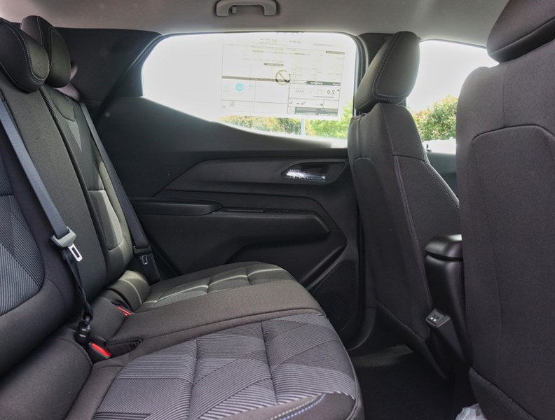2027 Chevrolet Bolt FWD 4Dr LT