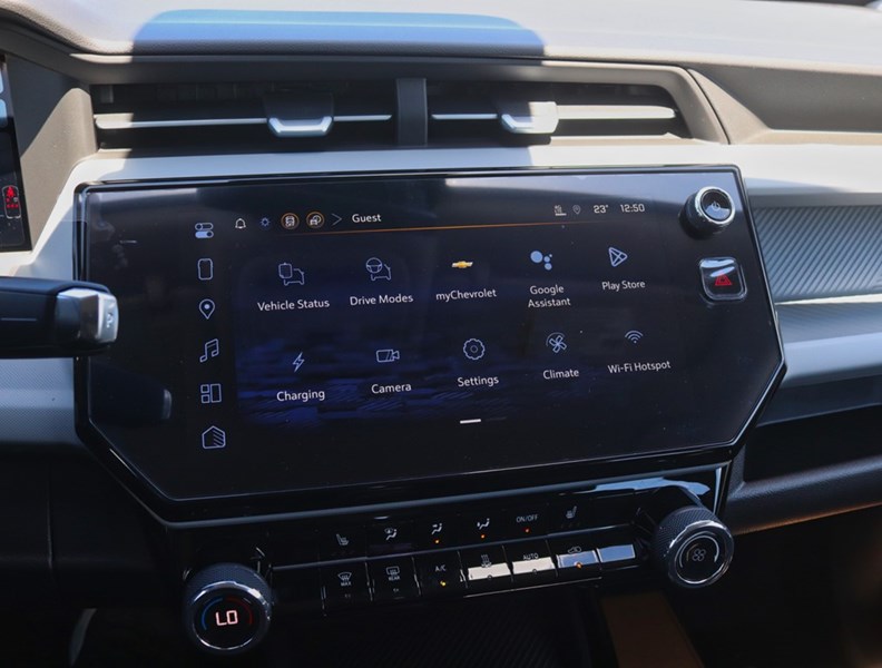 2027 Chevrolet Bolt FWD 4Dr LT