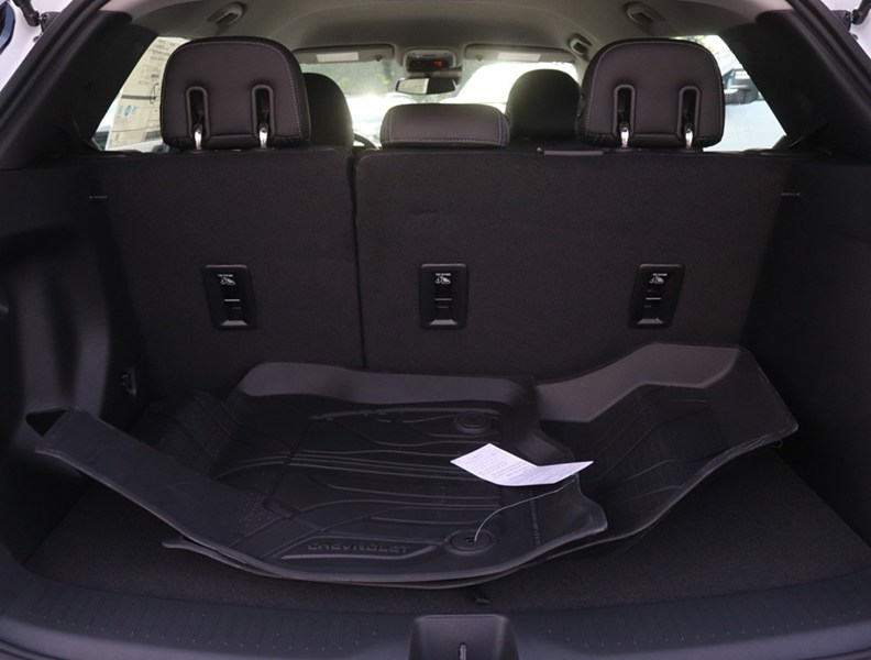 2027 Chevrolet Bolt FWD 4Dr LT