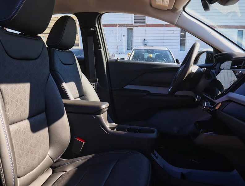 2027 Chevrolet Bolt FWD 4Dr LT