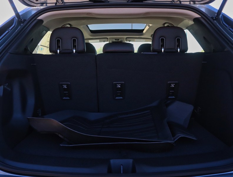 2027 Chevrolet Bolt FWD 4Dr RS