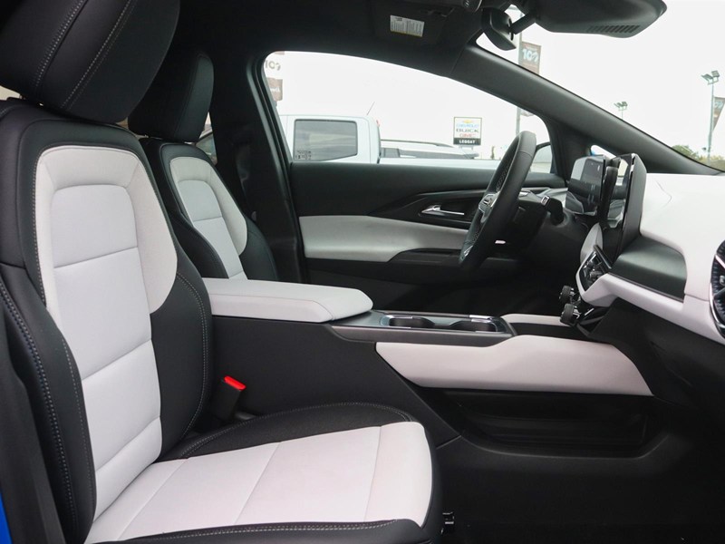 2027 Chevrolet Equinox Ev 4Dr Lt2 W/Pde
