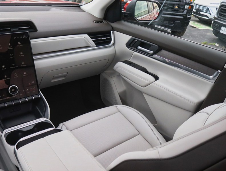 2027 Gmc Terrain AWD 4Dr Denali
