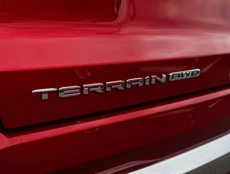 2027 Gmc Terrain AWD 4Dr Denali
