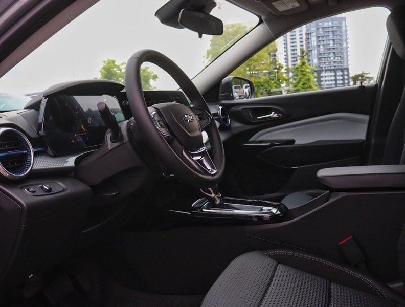 2026 Chevrolet Trax FWD 4Dr LT