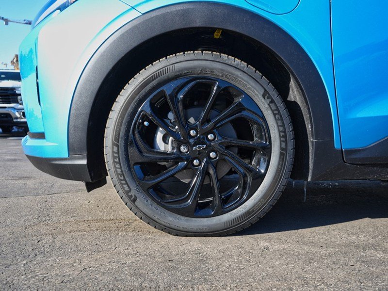 2027 Chevrolet Bolt FWD 4Dr RS