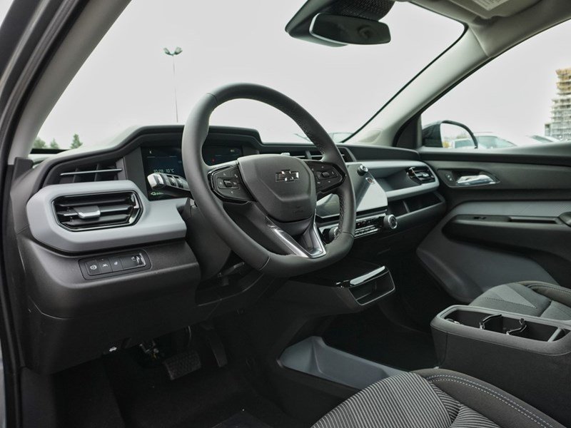 2027 Chevrolet Bolt FWD 4Dr LT
