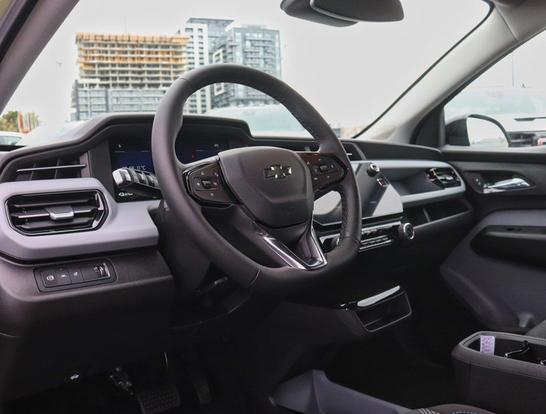 2027 Chevrolet Bolt FWD 4Dr LT
