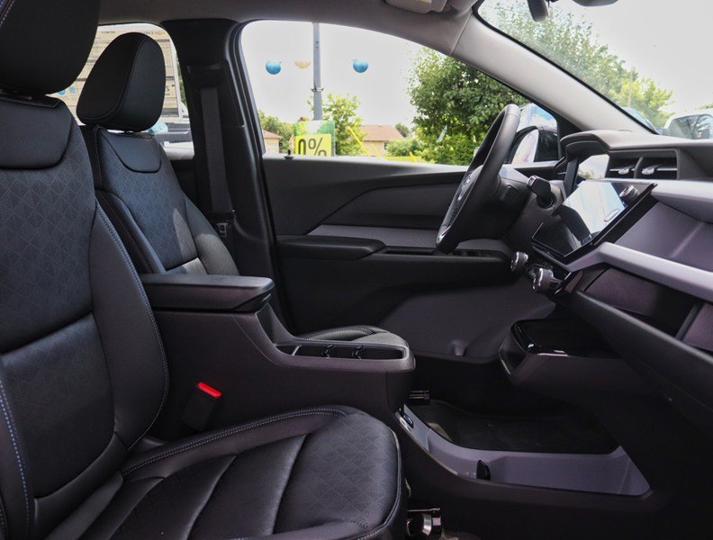 2027 Chevrolet Bolt FWD 4Dr LT