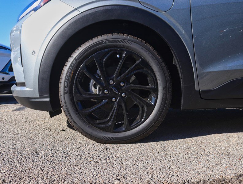 2027 Chevrolet Bolt FWD 4Dr RS