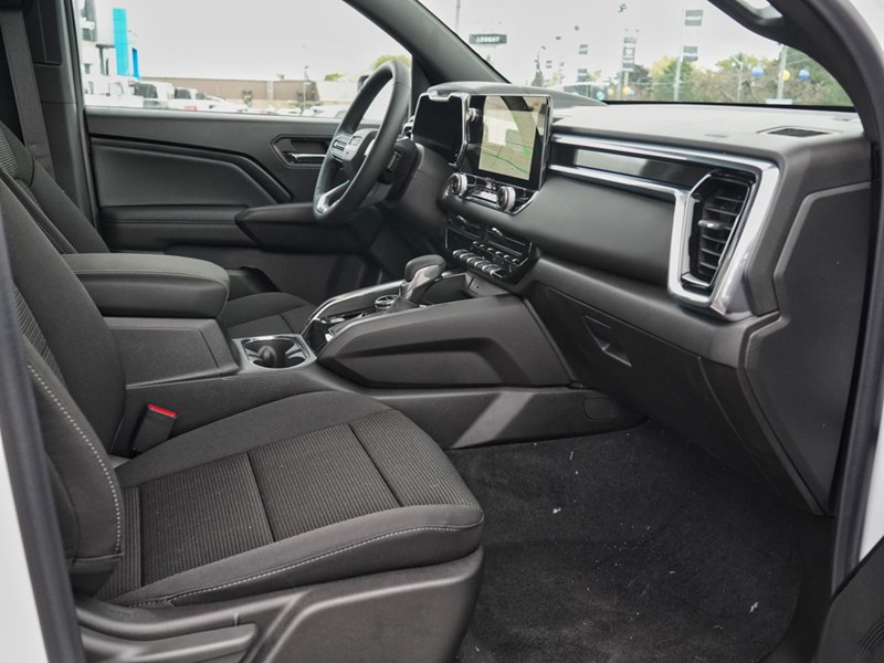 2024 GMC Canyon 4WD Crew Cab Elevation