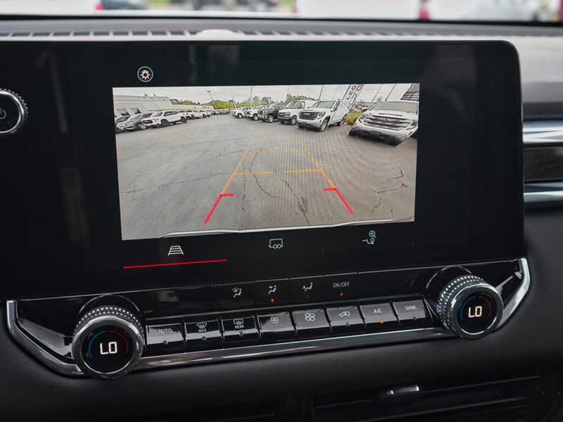 2024 GMC Canyon 4WD Crew Cab Elevation