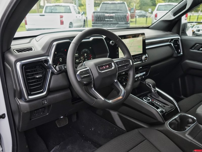 2024 GMC Canyon 4WD Crew Cab Elevation