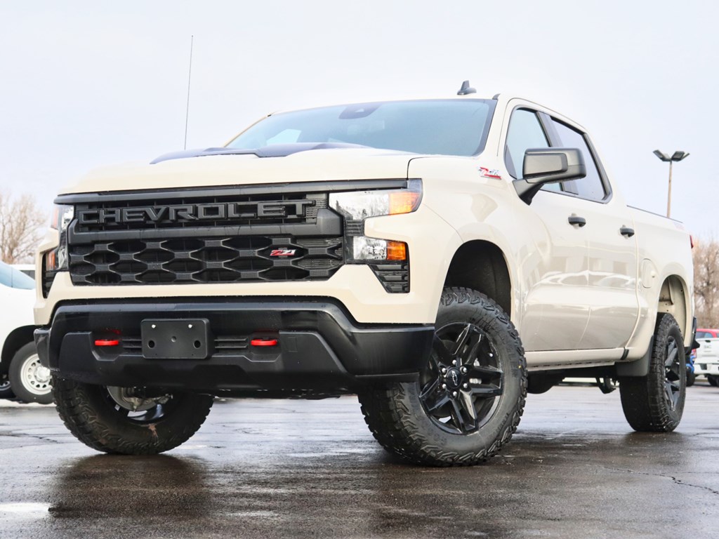 Chevrolet Silverado 1500 Custom Trail Boss Crew Cab 4WD 2026