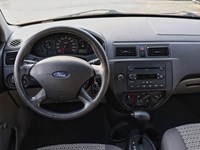2007 Ford Focus SE | 2.0L | PWR LOCKS | A/C