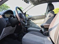 2007 Ford Focus SE | 2.0L | PWR LOCKS | A/C