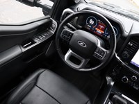 2022 FORD F-150 LARIAT | 4X4 | HYRBID | BLK PKG | ROOF | 360 | 20S