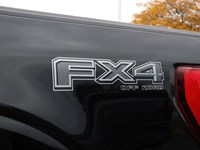 2022 FORD F-150 LARIAT | 4X4 | HYRBID | BLK PKG | ROOF | 360 | 20S