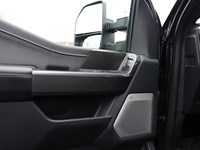 2022 FORD F-150 LARIAT | 4X4 | HYRBID | BLK PKG | ROOF | 360 | 20S