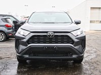 2022 Toyota Rav4 XLE | AWD | 2.5L | Roof | Htd Str Whl |Adptv Cruis