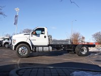 2024 FORD SUPER DUTY F-750 STRAIGHT FRAME Reg Cab
