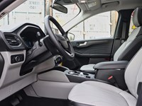 2025 Ford Escape Platinum | AWD | 2.0L | PREM TECH | ROOF | TOW