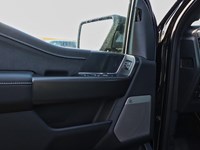 2025 FORD F-150 LARIAT | 4X4 | 3.5L | 501A | BLK PKG | ROOF | 20S