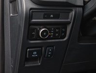 2025 Ford F-150 XLT | 4X4 | 2.7L | 303A |Blk Pk Pls |Roof | Bd Utl