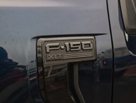 2025 Ford F-150 XLT | 4X4 | 2.7L | 303A |Blk Pk Pls |Roof | Bd Utl