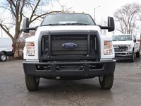 2025 FORD SUPER DUTY F-750 STRAIGHT FRAME SuperCab