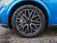 2025 Ford Mustang Mach-E Premium | AWD | EXT BAT | GLASS ROOF | MB PWR CORD