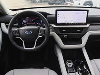 2026 Ford Explorer Platinum 4WD