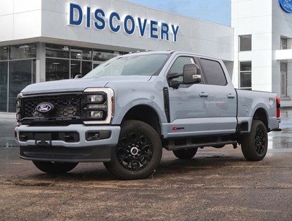 2027 Ford Super Duty F-250 Srw Lariat | 4X4 | 6.7L | Blk Pkg | Roof | Tlgt Step