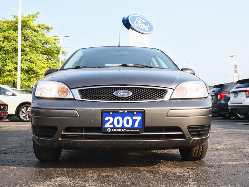 2007 Ford Focus SE | 2.0L | PWR LOCKS | A/C