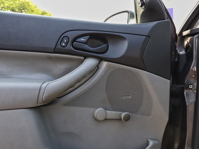 2007 Ford Focus SE | 2.0L | PWR LOCKS | A/C