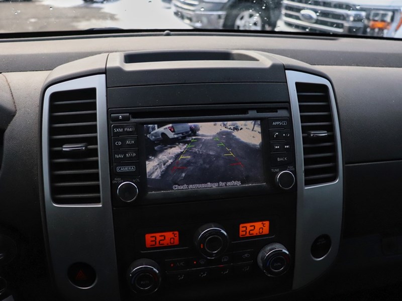 2016 NISSAN FRONTIER PRO-4X | 4X4 | 4.0L | NAV | ACCIDENT FREE