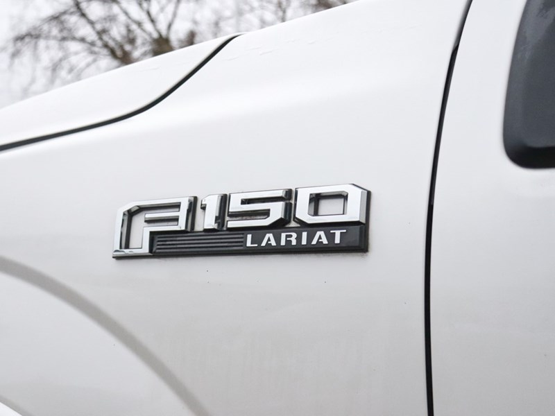 2018 Ford F-150 LARIAT | 4X4 | 3.5L | ROOF | TLGT STEP | NAV | 20s