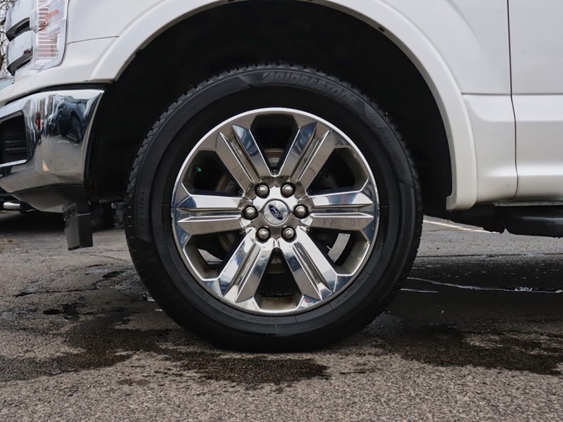 2018 Ford F-150 LARIAT | 4X4 | 3.5L | ROOF | TLGT STEP | NAV | 20s