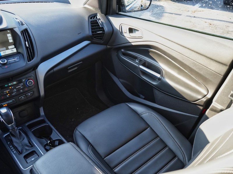 2019 Ford Escape Sel | 4WD | 1.5L | Nav | Pwr Liftgate | Active X