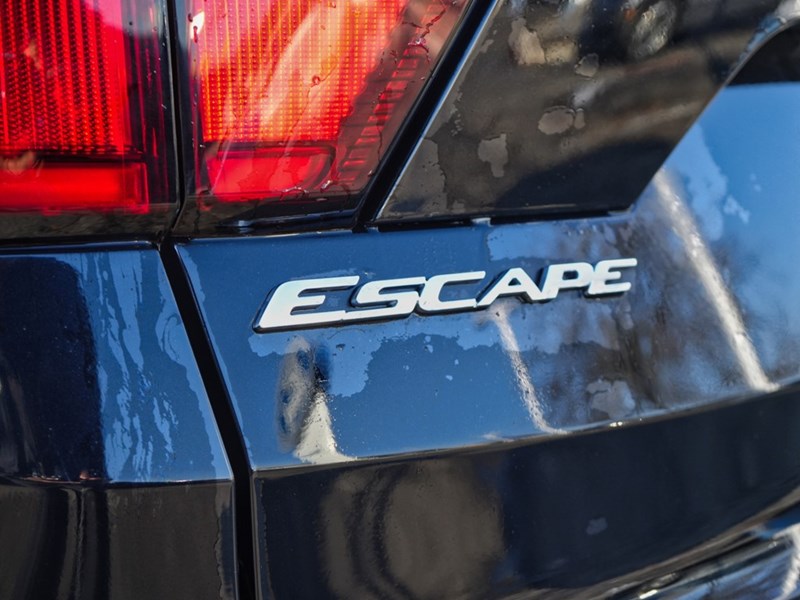 2019 Ford Escape Sel | 4WD | 1.5L | Nav | Pwr Liftgate | Active X