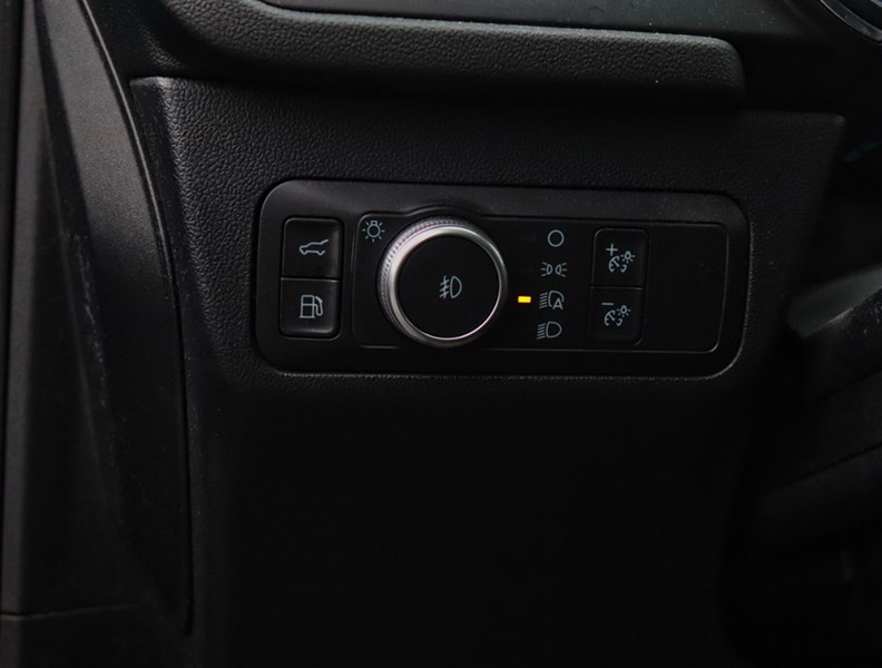 2020 Ford Escape Titanium Hybrid | AWD | Nav | Leather | B&O