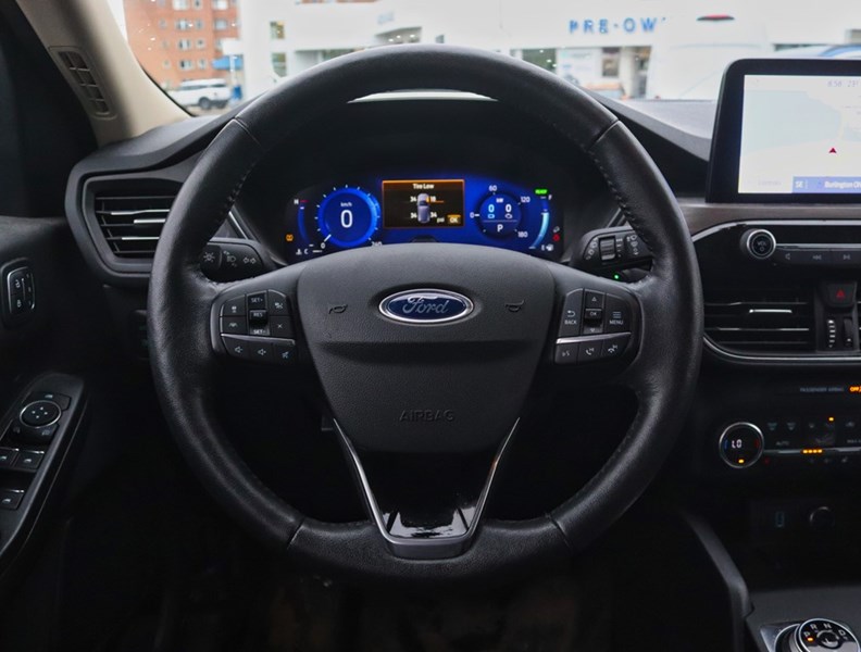 2020 Ford Escape Titanium Hybrid | AWD | Nav | Leather | B&O