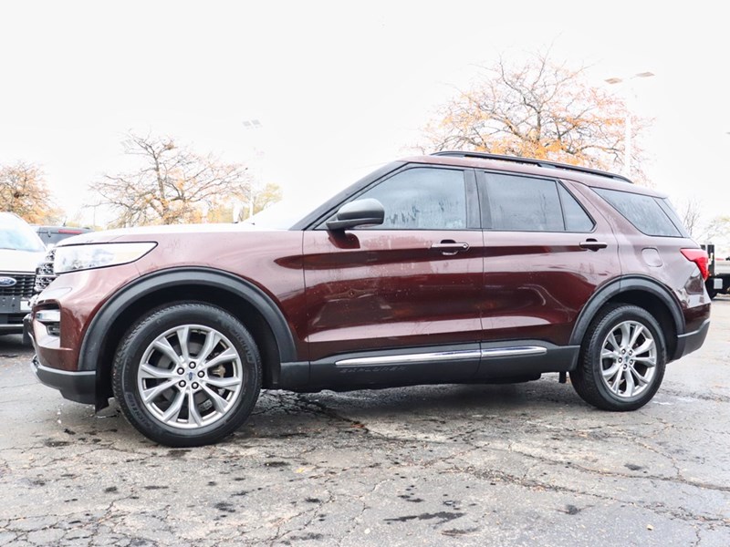 2020 FORD EXPLORER XLT | 4WD | ROOF | NAV | TOW | HTD STR WHL | 20S