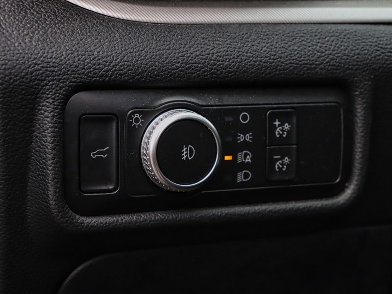 2020 FORD EXPLORER XLT | 4WD | ROOF | NAV | TOW | HTD STR WHL | 20S