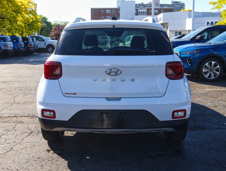 2020 Hyundai Venue Ultimate | 1.6L | Nav | Roof | Blis | Remote Start